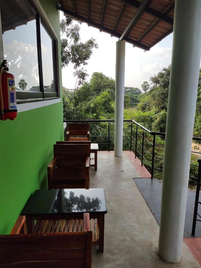 Le Tamarin Guest House Auroville Buitenkant foto